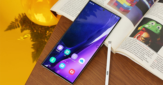Màn hình Super AMOLED Plus là gì? Thiết bị nào có Super AMOLED Plus?